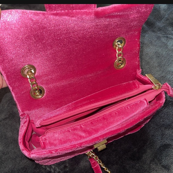 Pink purse - Picture 3 of 4